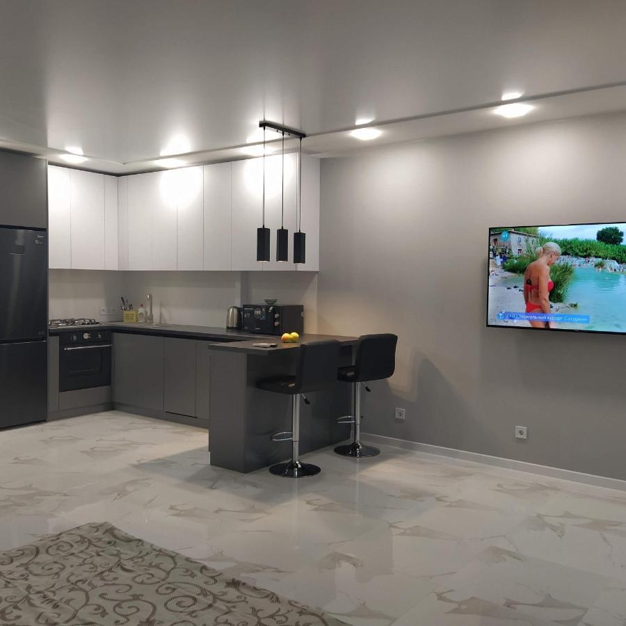 Vip Apartment Near Center Lviv Ngoại thất bức ảnh