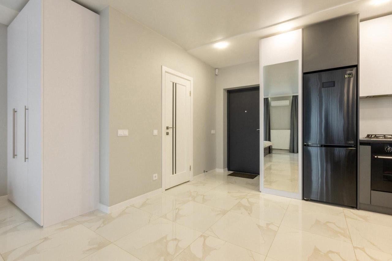 Vip Apartment Near Center Lviv Ngoại thất bức ảnh