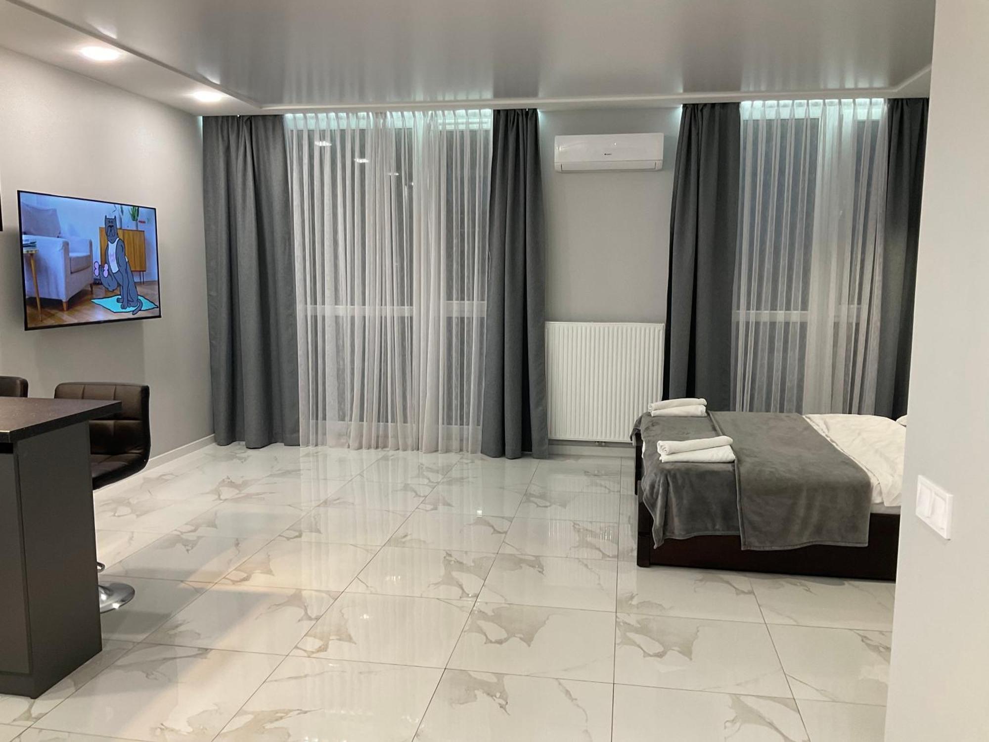 Vip Apartment Near Center Lviv Ngoại thất bức ảnh